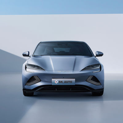 Os sedanes elétricos do SELO EV de BYD 650km quatro rodas conduzem o veículo elétrico superior