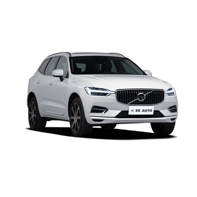 O híbrido SUV inteiramente elétrico 2.0T 310HP L4 4WD de VOLVO XC60 para famílias viaja