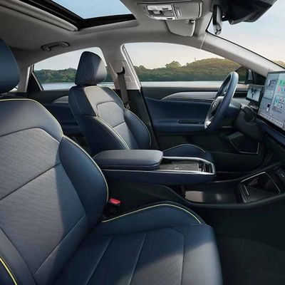 2024 China Geely Geometry G6 Novo carro elétrico Geely Geometry G6 EV Carro Alta duração da bateria Controle central Grande ecrã