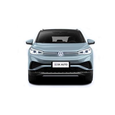 No automóvel conservado em estoque EV SUV Volkswagen ID4 X auto estacionando 600 quilômetros de escala para a família