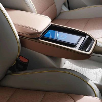 4 carro elétrico inteiramente elétrico luxuoso Van da geometria M6 450km de SUV Geely da roda