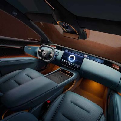 Novo lançamento de 700 Km de alcance elétrico puro Motor de ímã permanente Avatr12 Veículos elétricos