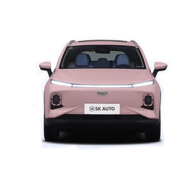 A porta 5 5 Seat do carro elétrico 550km da geometria E SUV de Geely elétrico para famílias viaja