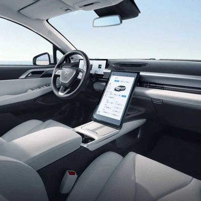 Carro elétrico do sedan da escala dos veículos 420km de Xiaopeng P5 New Energy para o adulto