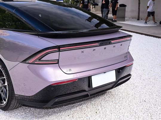 5 estrelas de classificação de segurança Automóvel EV com 602/710km de autonomia Xpeng P7+