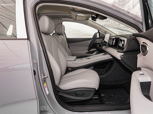 Display touchscreen Interior Características 2025 Modelo BYD EV Carro com teto solar e bateria de 60,9 kWh Energia de carregamento rápido Veículo elétrico Venda Quente