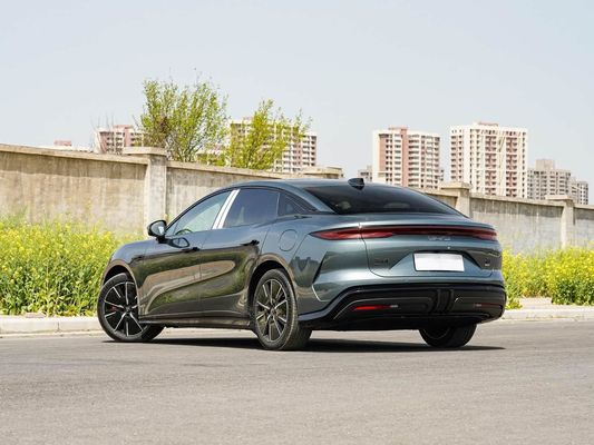 2025 Potente Han L BYD Veículo elétrico com potência máxima de 500 KW e leather rudder 1000V alta tensão carregamento rápido