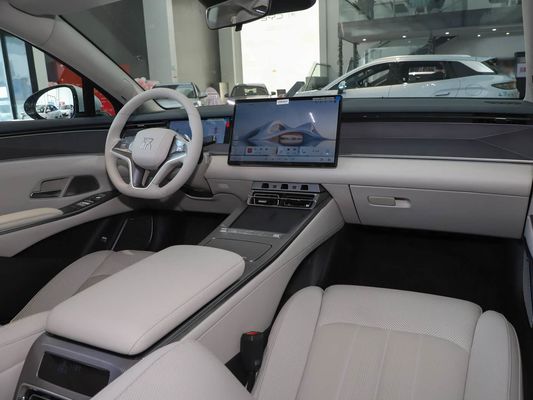 2025 Potente Han L BYD Veículo elétrico com potência máxima de 500 KW e leather rudder 1000V alta tensão carregamento rápido