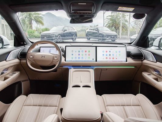 Maximize sua experiência de condução com o Xpeng G9 Veículo elétrico de carregamento rápido Torque máximo do motor 695N.m Potência máxima do motor 423kW Velocidade máxima 200km/h