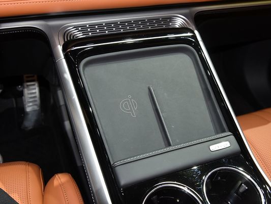 Maximize sua experiência de condução com o Xpeng G9 Veículo elétrico de carregamento rápido Torque máximo do motor 695N.m Potência máxima do motor 423kW Velocidade máxima 200km/h