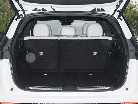 Maximize sua experiência de condução com o Xpeng G9 Veículo elétrico de carregamento rápido Torque máximo do motor 695N.m Potência máxima do motor 423kW Velocidade máxima 200km/h