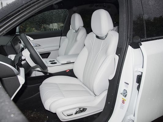 Maximize sua experiência de condução com o Xpeng G9 Veículo elétrico de carregamento rápido Torque máximo do motor 695N.m Potência máxima do motor 423kW Velocidade máxima 200km/h