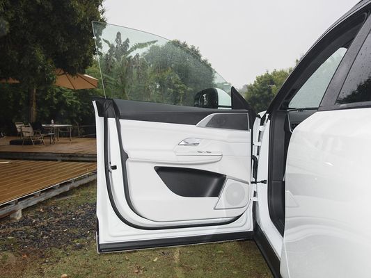Maximize sua experiência de condução com o Xpeng G9 Veículo elétrico de carregamento rápido Torque máximo do motor 695N.m Potência máxima do motor 423kW Velocidade máxima 200km/h