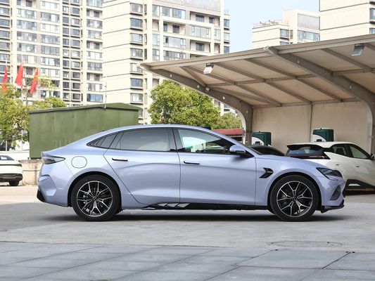 2025 BYD Veículo Elétrico Selo EV Smart Modelo 650KM Long Range 80.64kWh Bateria Carregamento Rápido Venda Quente com teto solar